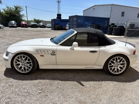 More photos of 1997 BMW Z3 2.8 at 4M Autoplex - Industrial Blvd, TX