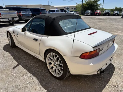 More photos of 1997 BMW Z3 2.8 at 4M Autoplex - Industrial Blvd, TX