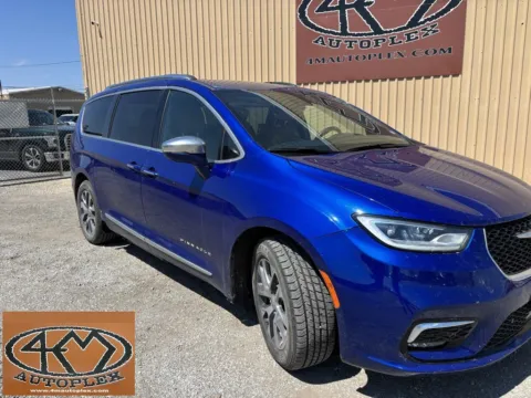 Blue 2021 Chrysler Pacifica Hybrid Pinnacle for sale in Abilene, TX