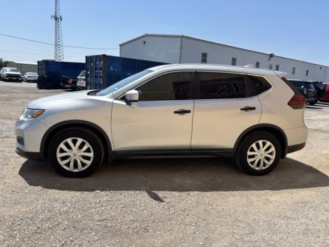 More photos of 2020 Nissan Rogue S at 4M Autoplex - Industrial Blvd, TX