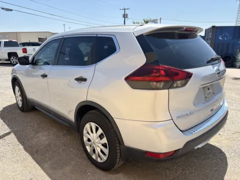 More photos of 2020 Nissan Rogue S at 4M Autoplex - Industrial Blvd, TX