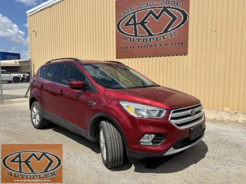 Red 2018 Ford Escape SE for sale in Abilene, TX