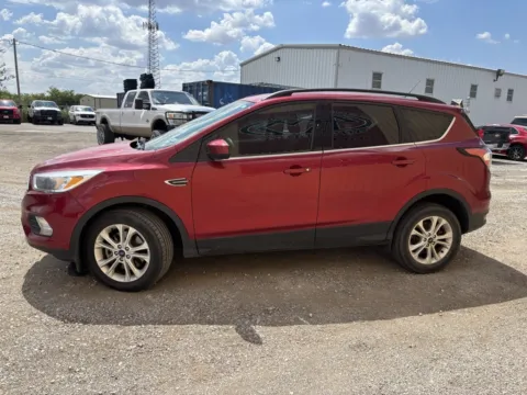 More photos of 2018 Ford Escape SE at 4M Autoplex - Industrial Blvd, TX