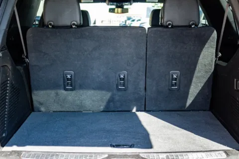 More photos of 2022 Chevrolet Suburban Premier at 4M Autoplex - Industrial Blvd, TX