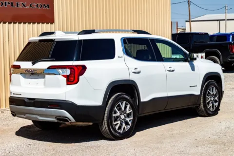 Another view of 2023 GMC Acadia SLT for sale in Abilene, TX at 4M Autoplex - Industrial Blvd