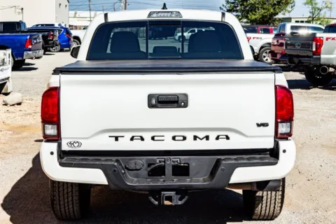 More photos of 2018 Toyota Tacoma TRD Sport at 4M Autoplex - Industrial Blvd, TX