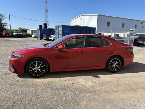 More photos of 2024 Toyota Camry SE at 4M Autoplex - Industrial Blvd, TX