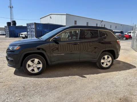More photos of 2022 Jeep Compass Latitude at 4M Autoplex - Industrial Blvd, TX