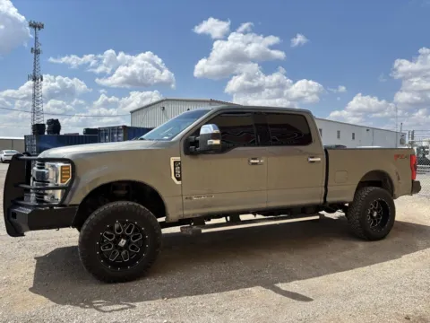 More photos of 2019 Ford F-250SD Lariat at 4M Autoplex - Industrial Blvd, TX