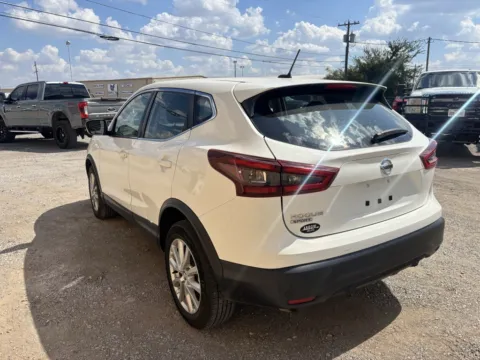 More photos of 2021 Nissan Rogue Sport S at 4M Autoplex - Industrial Blvd, TX