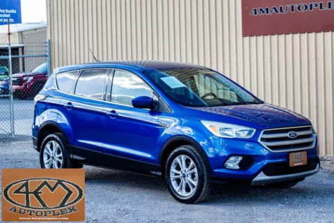 Blue 2017 Ford Escape SE for sale in Abilene, TX