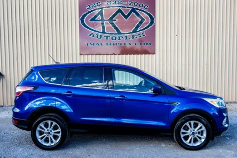 Photos of 2017 Ford Escape SE for sale in Abilene, TX at 4M Autoplex - Industrial Blvd