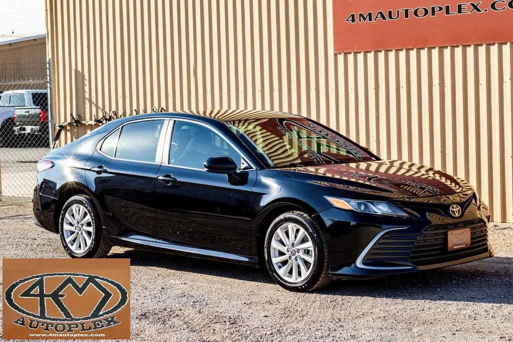 Black 2022 Toyota Camry LE for sale in Abilene, TX