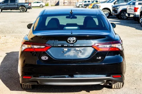 More photos of 2022 Toyota Camry LE at 4M Autoplex - Industrial Blvd, TX