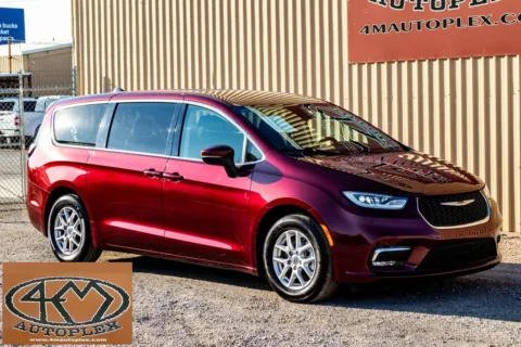 Red 2023 Chrysler Pacifica Touring L for sale in Abilene, TX
