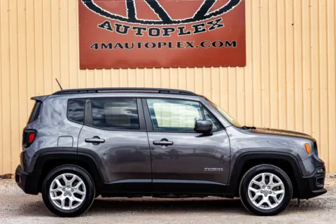 Photos of 2016 Jeep Renegade Latitude for sale in Abilene, TX at 4M Autoplex - Industrial Blvd