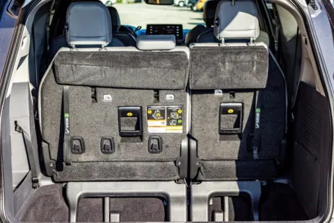 More photos of 2022 Toyota Sienna XLE at 4M Autoplex - Industrial Blvd, TX