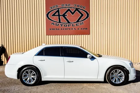 Photos of 2018 Chrysler 300 Touring for sale in Abilene, TX at 4M Autoplex - Industrial Blvd