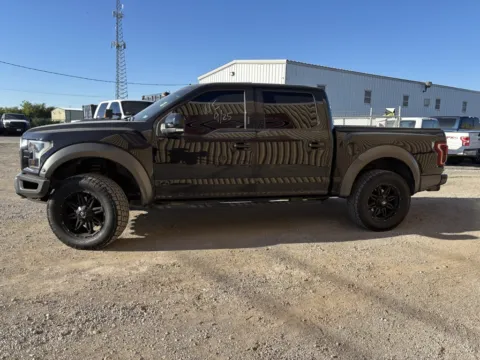 More photos of 2019 Ford F-150 Raptor at 4M Autoplex - Industrial Blvd, TX