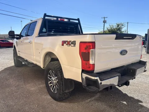 More photos of 2019 Ford F-250SD Lariat at 4M Autoplex - Industrial Blvd, TX
