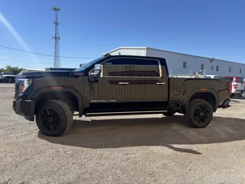 More photos of 2024 GMC Sierra 2500HD Denali Ultimate at 4M Autoplex - Industrial Blvd, TX