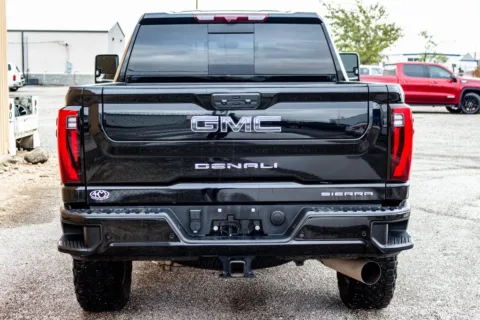 More photos of 2024 GMC Sierra 2500HD Denali Ultimate at 4M Autoplex - Industrial Blvd, TX