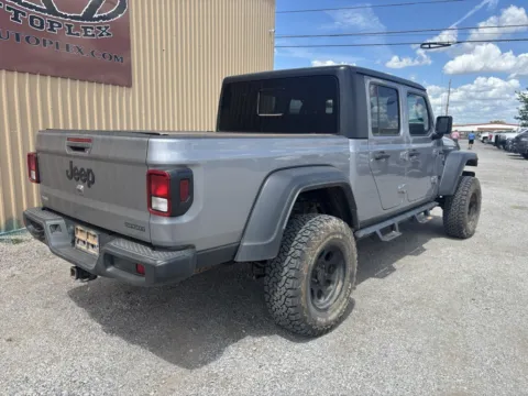More photos of 2020 Jeep Gladiator Sport at 4M Autoplex - Industrial Blvd, TX