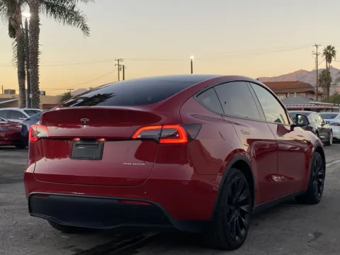 More photos of 2022 Tesla Model Y Long Range at Premium Autos - El Monte, CA
