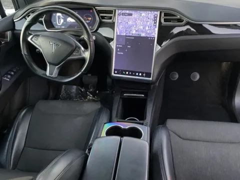 More photos of 2017 Tesla Model X 75D at Premium Autos - El Monte, CA