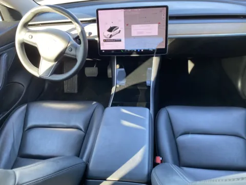 More photos of 2019 Tesla Model 3 Standard Range Plus at Premium Autos - El Monte, CA