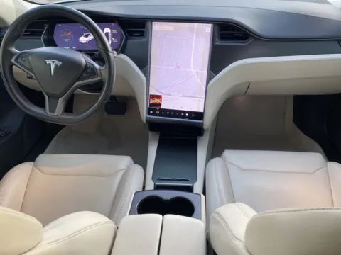 More photos of 2018 Tesla Model S 75D at Premium Autos - El Monte, CA