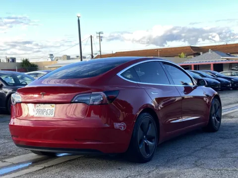 More photos of 2018 Tesla Model 3 Long Range at Premium Autos - El Monte, CA