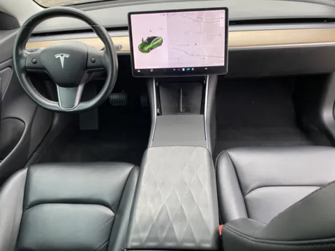 More photos of 2019 Tesla Model 3 Standard Range Plus at Premium Autos - El Monte, CA