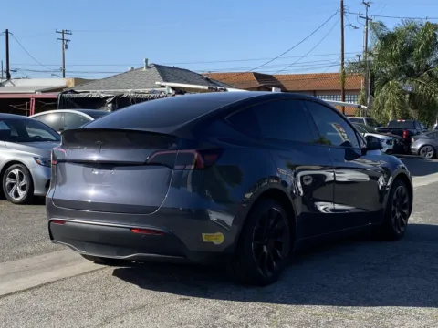 More photos of 2021 Tesla Model Y Long Range at Premium Autos - El Monte, CA