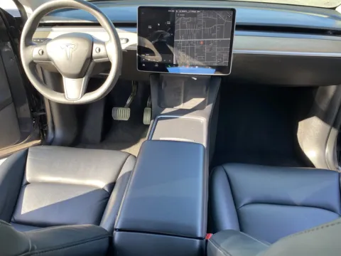 More photos of 2021 Tesla Model Y Long Range at Premium Autos - El Monte, CA