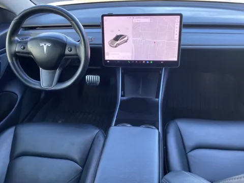 More photos of 2019 Tesla Model 3 Standard Range Plus at Premium Autos - El Monte, CA
