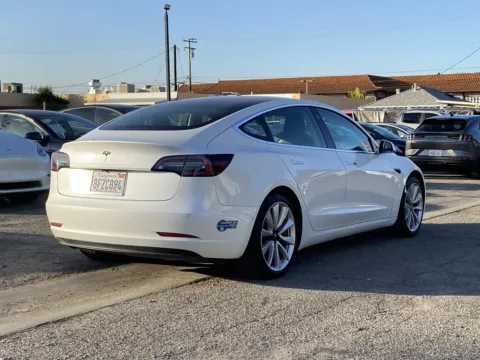 More photos of 2018 Tesla Model 3 Long Range at Premium Autos - El Monte, CA