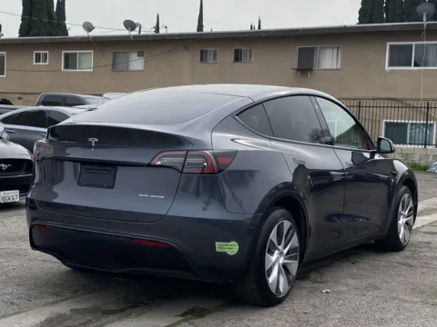 More photos of 2023 Tesla Model Y Long Range at Premium Autos - El Monte, CA