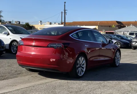 More photos of 2018 Tesla Model 3 Long Range at Premium Autos - El Monte, CA