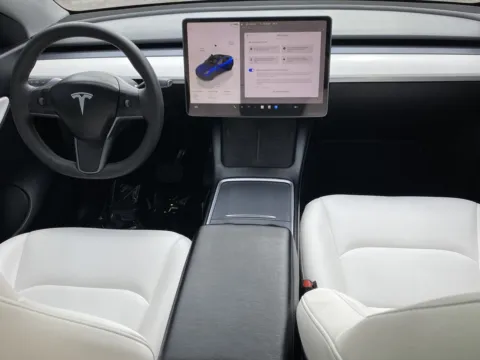 More photos of 2022 Tesla Model Y Long Range at Premium Autos - El Monte, CA