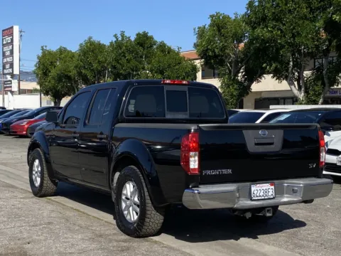 Photos of 2016 Nissan Frontier SV V6 for sale in South El Monte, CA at Premium Autos - El Monte