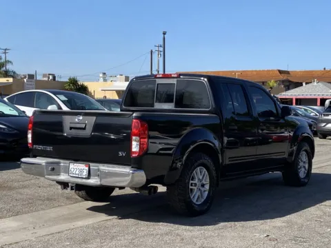 More photos of 2016 Nissan Frontier SV V6 at Premium Autos - El Monte, CA