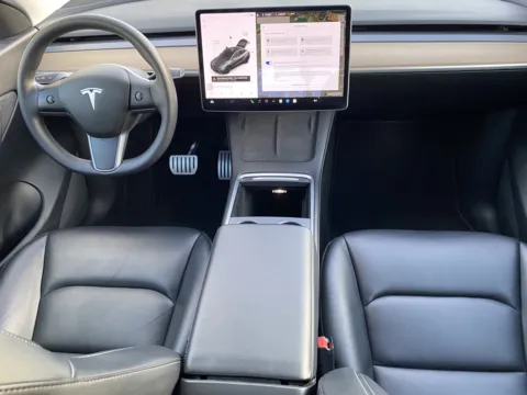 More photos of 2021 Tesla Model Y Performance at Premium Autos - El Monte, CA