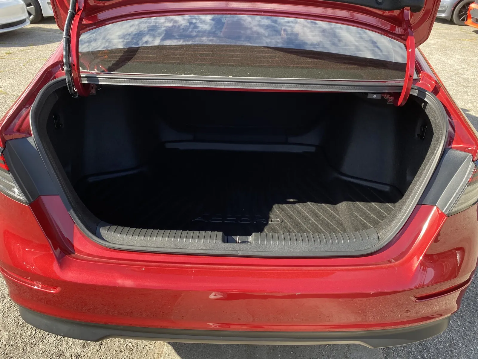 Honda Accord photo 8
