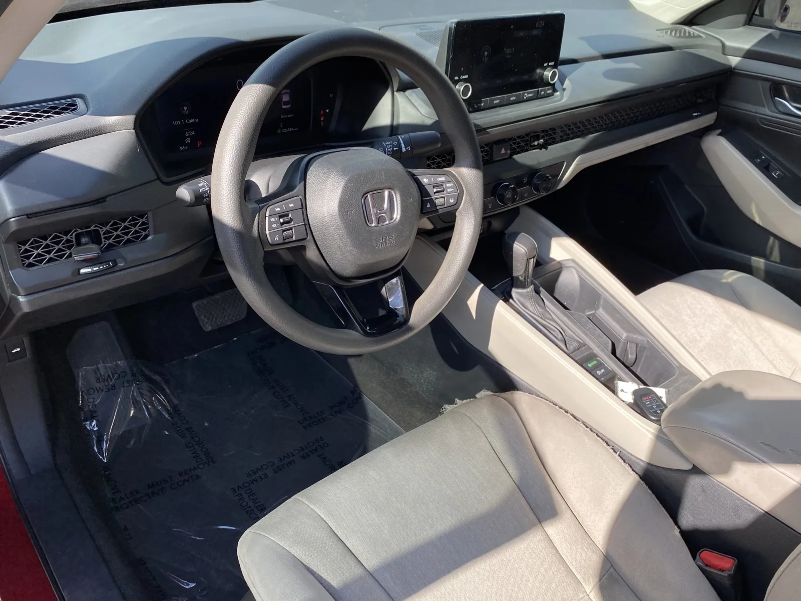Honda Accord photo 10