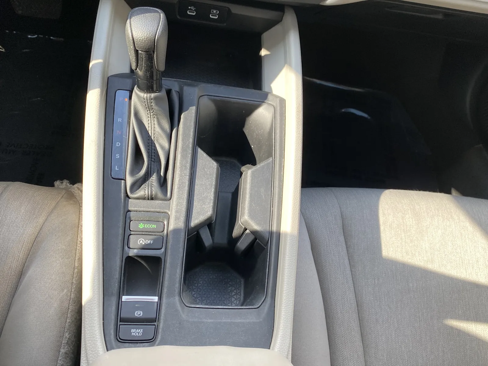 Honda Accord photo 16