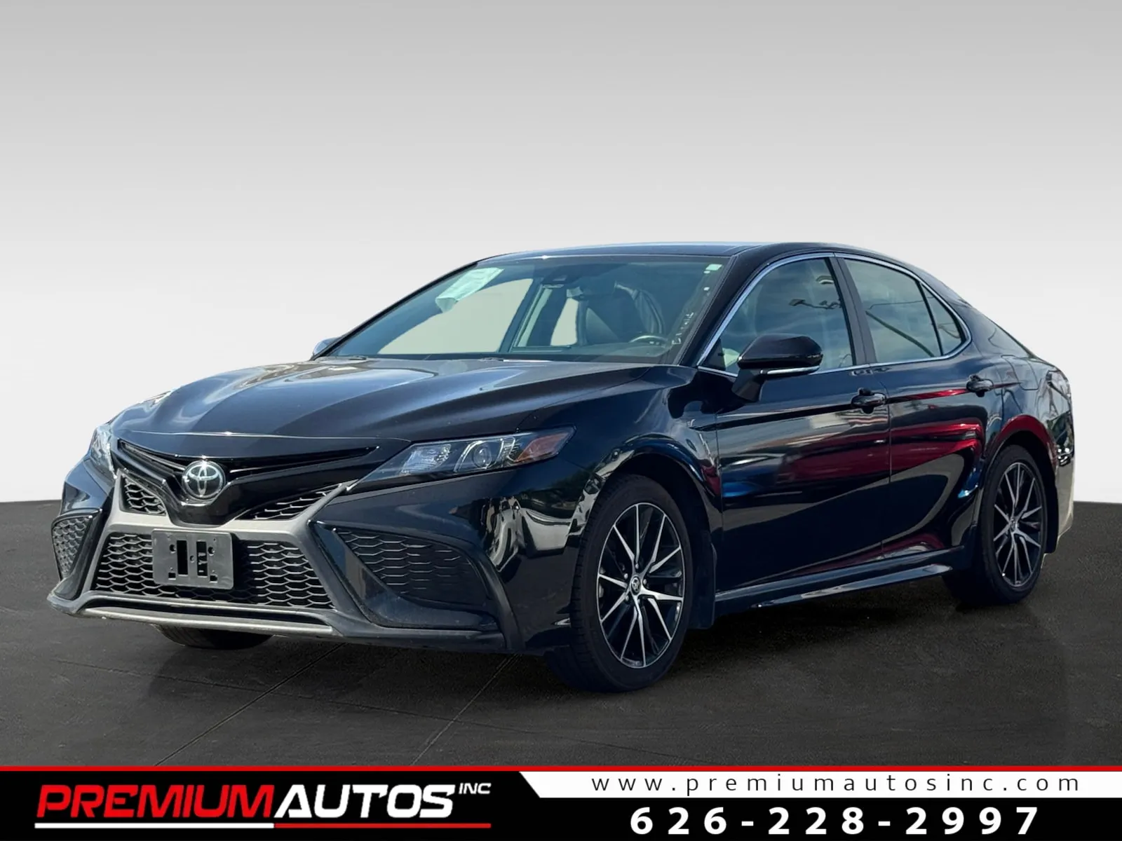 Black 2024 Toyota Camry SE for sale in South El Monte, CA