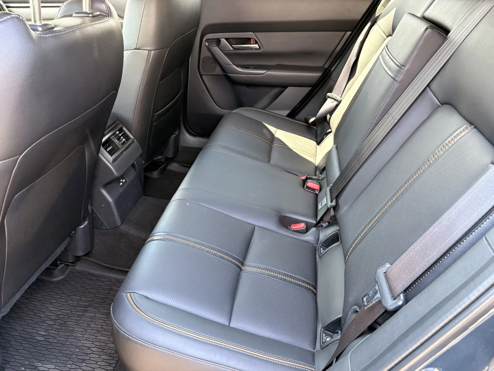 Mazda CX-50 photo 9