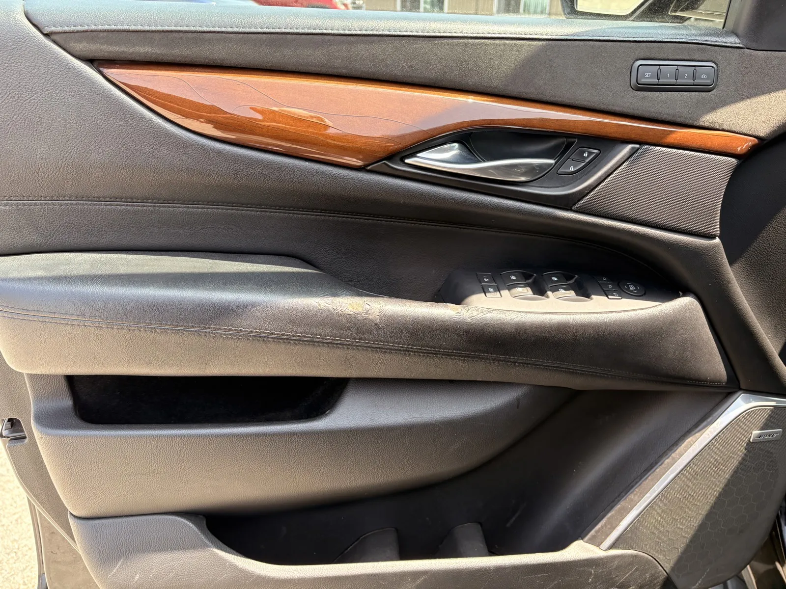 Cadillac Escalade ESV photo 12