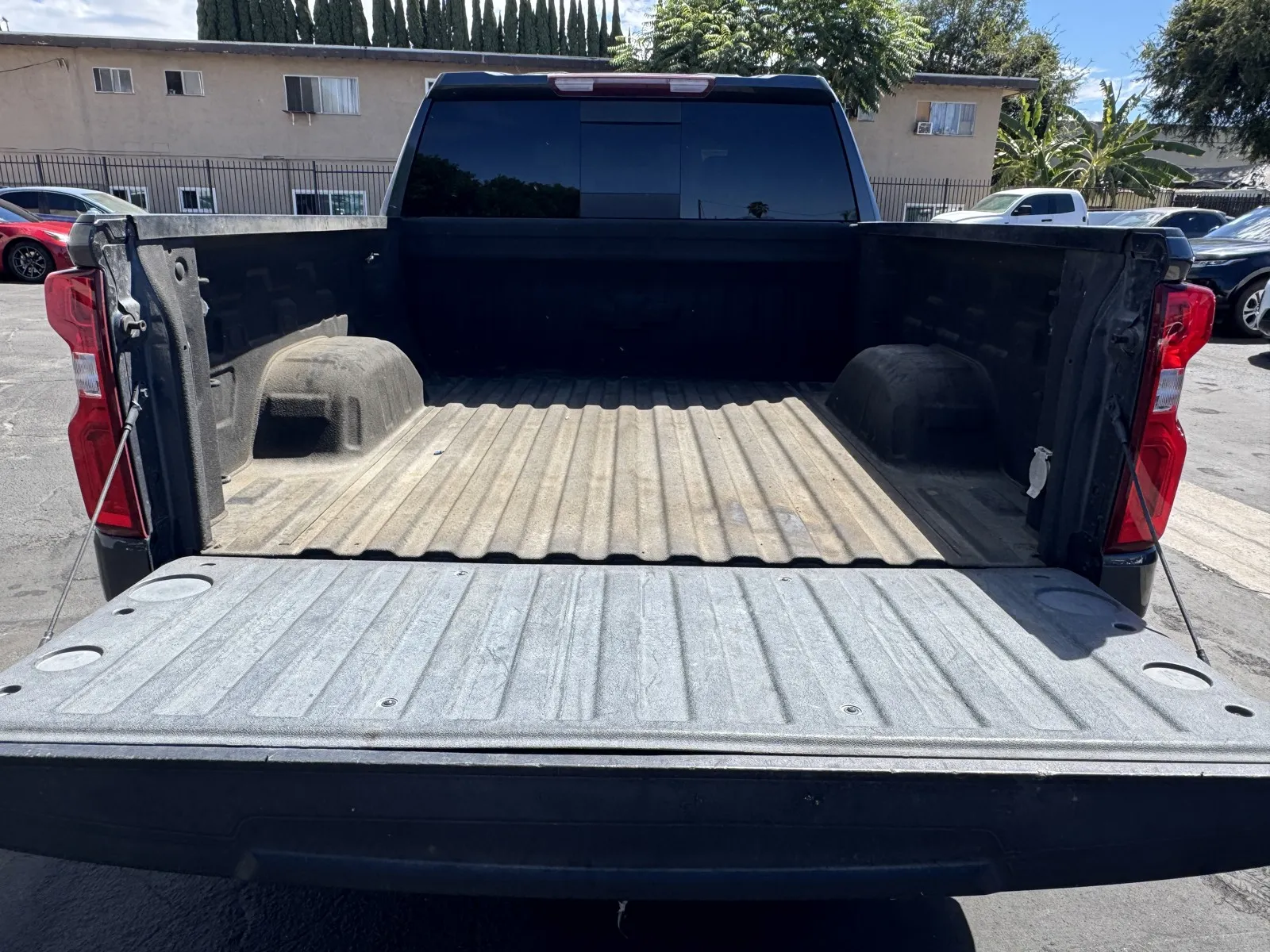 Chevrolet Silverado photo 12